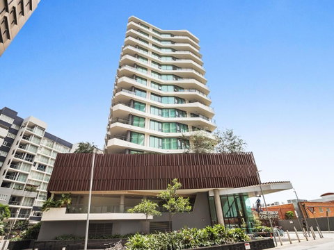 HARBOURSIDE- Hosted By: L'Abode Accommodation - Broome Tourism 3