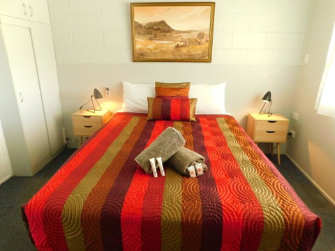Hatton Vale Motel - Broome Tourism 3