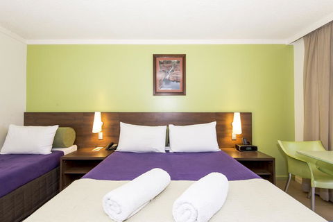 Hedland Hotel - Broome Tourism 2