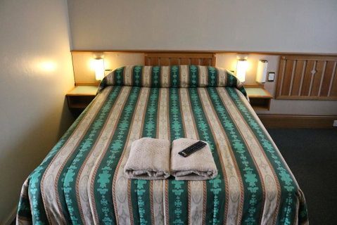 Hermitage Motel - Broome Tourism 1