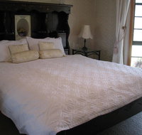 Hill Top Country Guest House - Broome Tourism