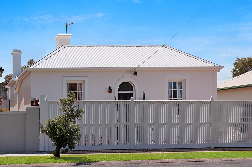 Warrnambool VIC Broome Tourism
