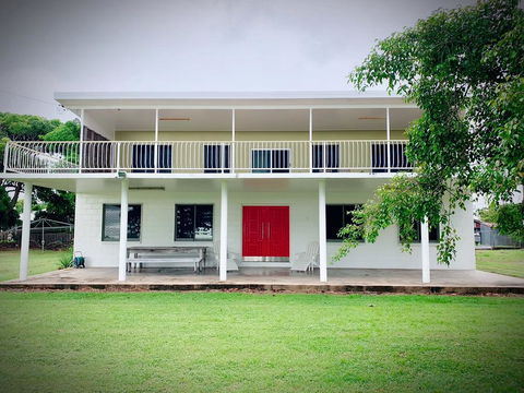 Holiday Rental - Huge House With Beach Views - Broome Tourism 0