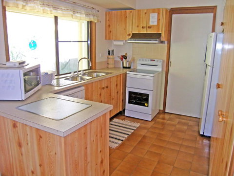 Home Away @ Callala Bay - Broome Tourism 1