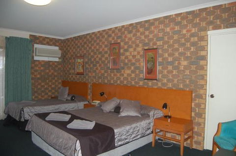 Horsham Mid City Court Motel - Broome Tourism 1