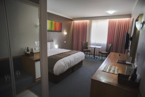 Hospitality Kalgoorlie, SureStay By Best Western - Broome Tourism 2