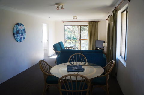 Jadon Place Holiday Apartments - Broome Tourism 3