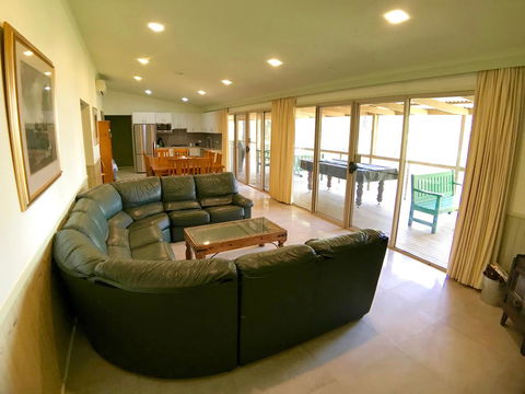 Jindalee Spa Lodge - Broome Tourism 3