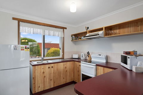 Josie Villa - Beautiful West Burnie: Long Or Short Term - Broome Tourism 3