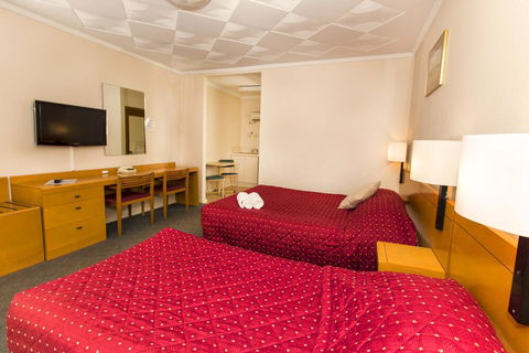 Kalgoorlie Overland Motel - Broome Tourism 3