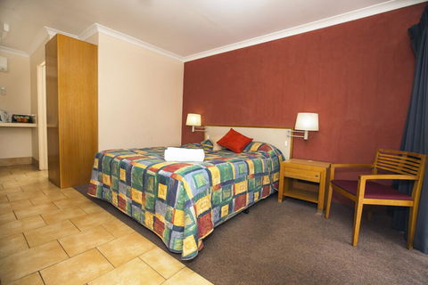 Kalgoorlie Overland Motel - Broome Tourism 1