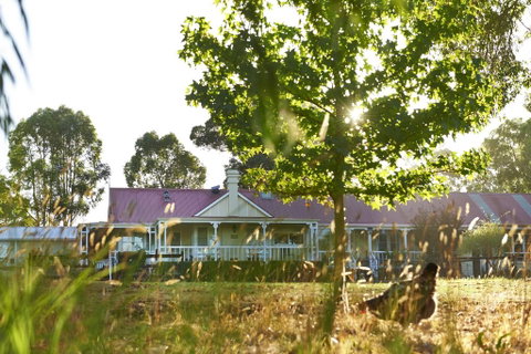 Karri House. Eat - Stay - Love - Broome Tourism 0