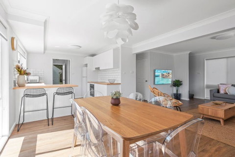 Kendall Cres 49 Burrill Lake - Broome Tourism 3