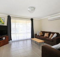 Kingfisher - Pet-Friendly - 10 Mins to Hyams Beach - Broome Tourism