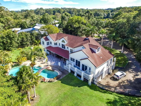 Kingfishers Manor - Broome Tourism 0