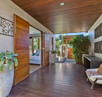 Kingscliff Balinese Beachfront Retreat - Broome Tourism