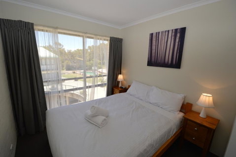 Kirwan 40 - Broome Tourism 3