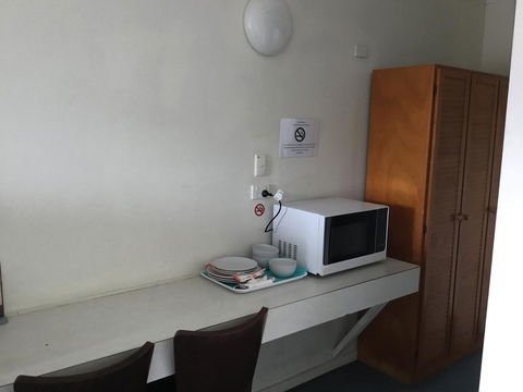 Kooyong Hotel - Broome Tourism 1