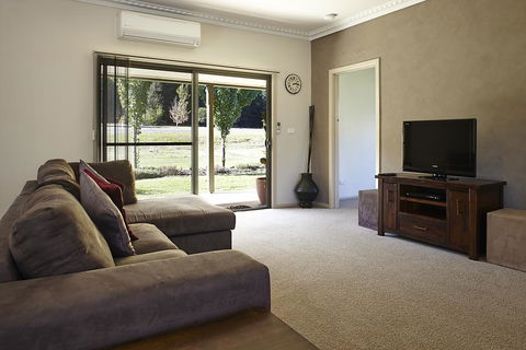La Casa - Broome Tourism 0