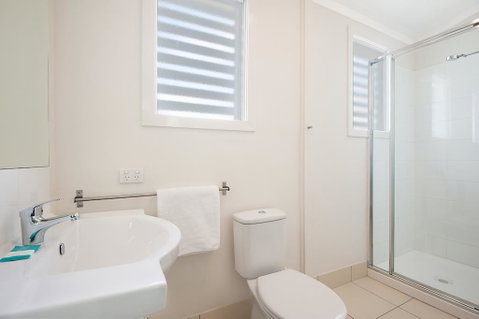 La Costa Beachside Motel - Broome Tourism 3
