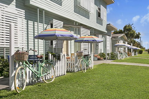 La Costa Beachside Motel - Broome Tourism 0