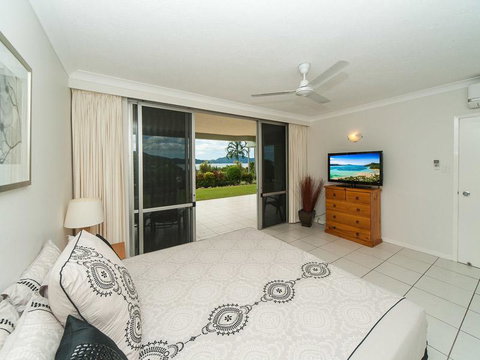 Lagoon 003 - Broome Tourism 2