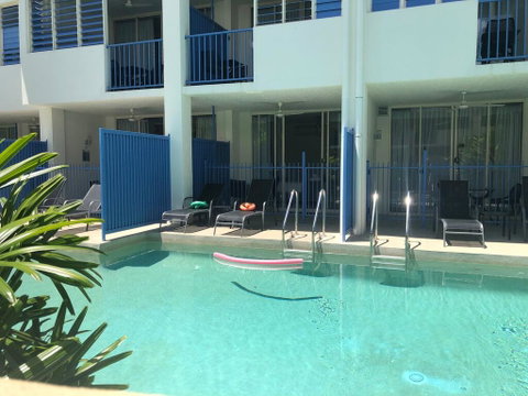 Lagoons Swim Out 2 Bedroom - Broome Tourism 2