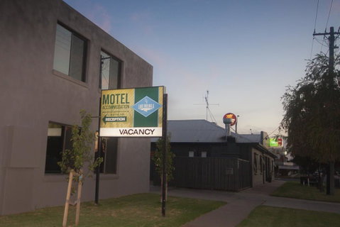 Lake Mulwala Hotel Motel - Broome Tourism 3