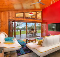 Lake Tinaroo Waterfrontage - Broome Tourism
