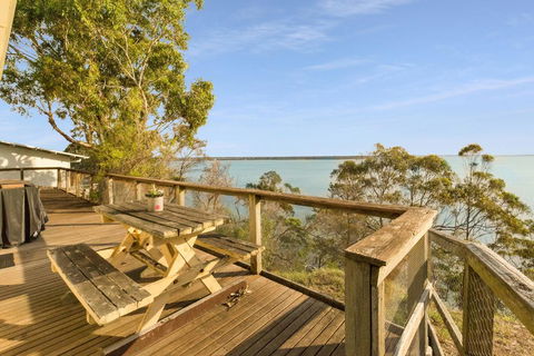 Lakescapes Cottage - 180 Degree Panoramic Views - Broome Tourism 1