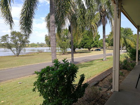 Lakeside Lodge Motel - Broome Tourism 0