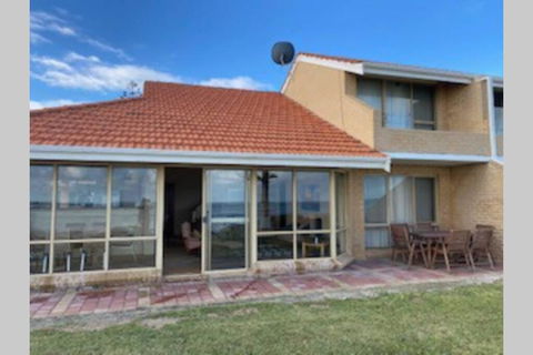 Lands Edge - Broome Tourism 1