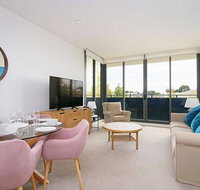 Large Modern 2 Bedroom Apartment near Lake Claremont - Broome Tourism