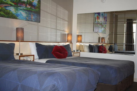 Leagues Motel - Broome Tourism 1