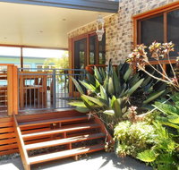 Lees By The Sea at South West Rocks - Broome Tourism