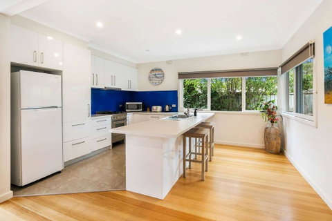 Lighthouse Cottage - Broome Tourism 2