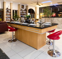 Luxury Penthouse 5 or 6 BDR 3 or 4 Bath Twin Rain Showers 400 sq mtrs - Broome Tourism