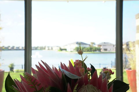 Luxury Waterfront Villa In Sanctuary Lakes - Broome Tourism 3