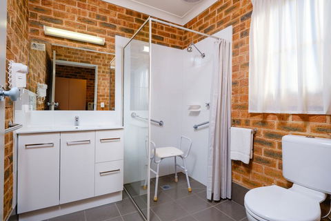Lydoun Motel - Broome Tourism 1