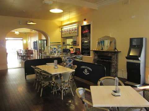 Maclean Hotel - Broome Tourism 2
