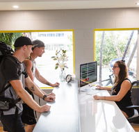 Mad Monkey Backpackers Village - Broome Tourism
