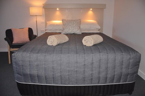 Maffra Motor Inn - Broome Tourism 1