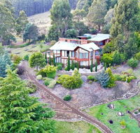 MAGICAL MOUNTAIN RETREAT - 20 mins to CBD and only 10 to MONA - Broome Tourism