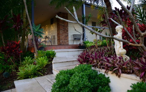 Magnificent Lakeview House - Long Jetty - Broome Tourism 1