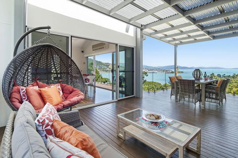 MANDALAY ESCAPE, SECLUSION & SERENITY WITH A POOL - Broome Tourism 0