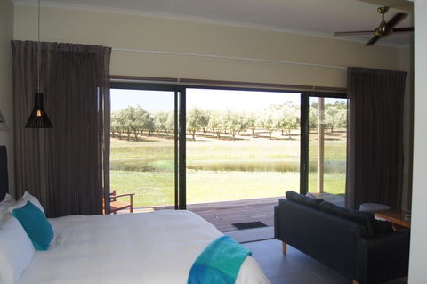 Manzanillo Grove Villa - Broome Tourism 0