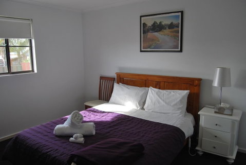 Maple Tree Cottage - Broome Tourism 3