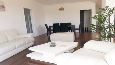 Maple Villa - Broome Tourism 1