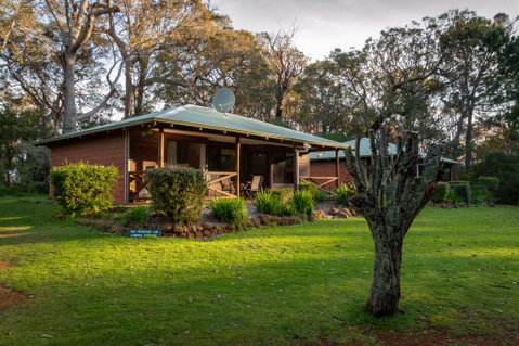 Margaret River Chalets - Broome Tourism 0