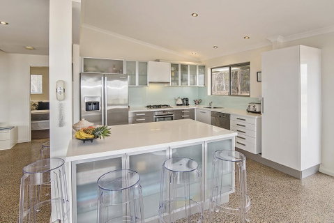 Margaret River Farmhouse - Broome Tourism 1